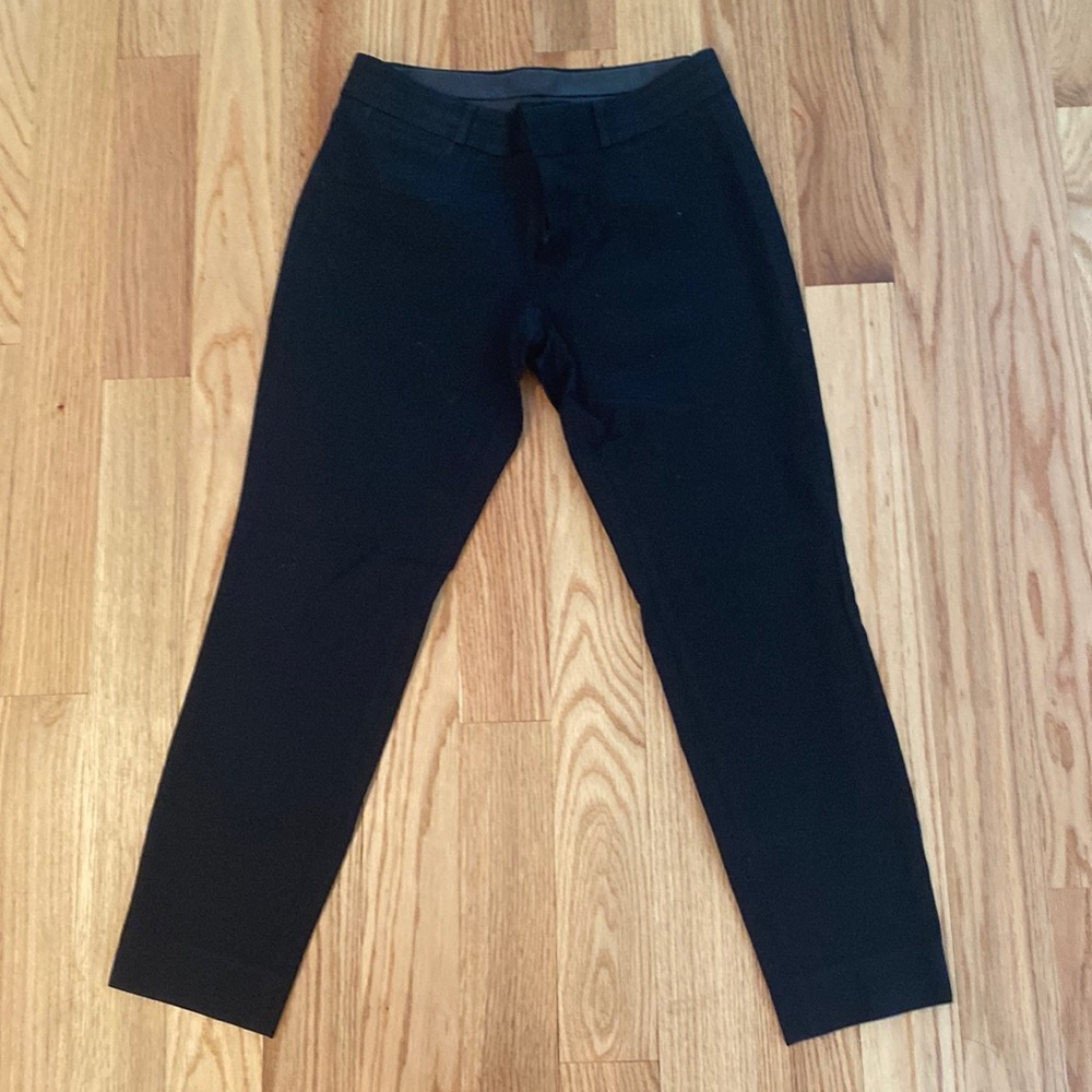 Banana Republic Sloan dress slacks in size 6 with 27in inseam
